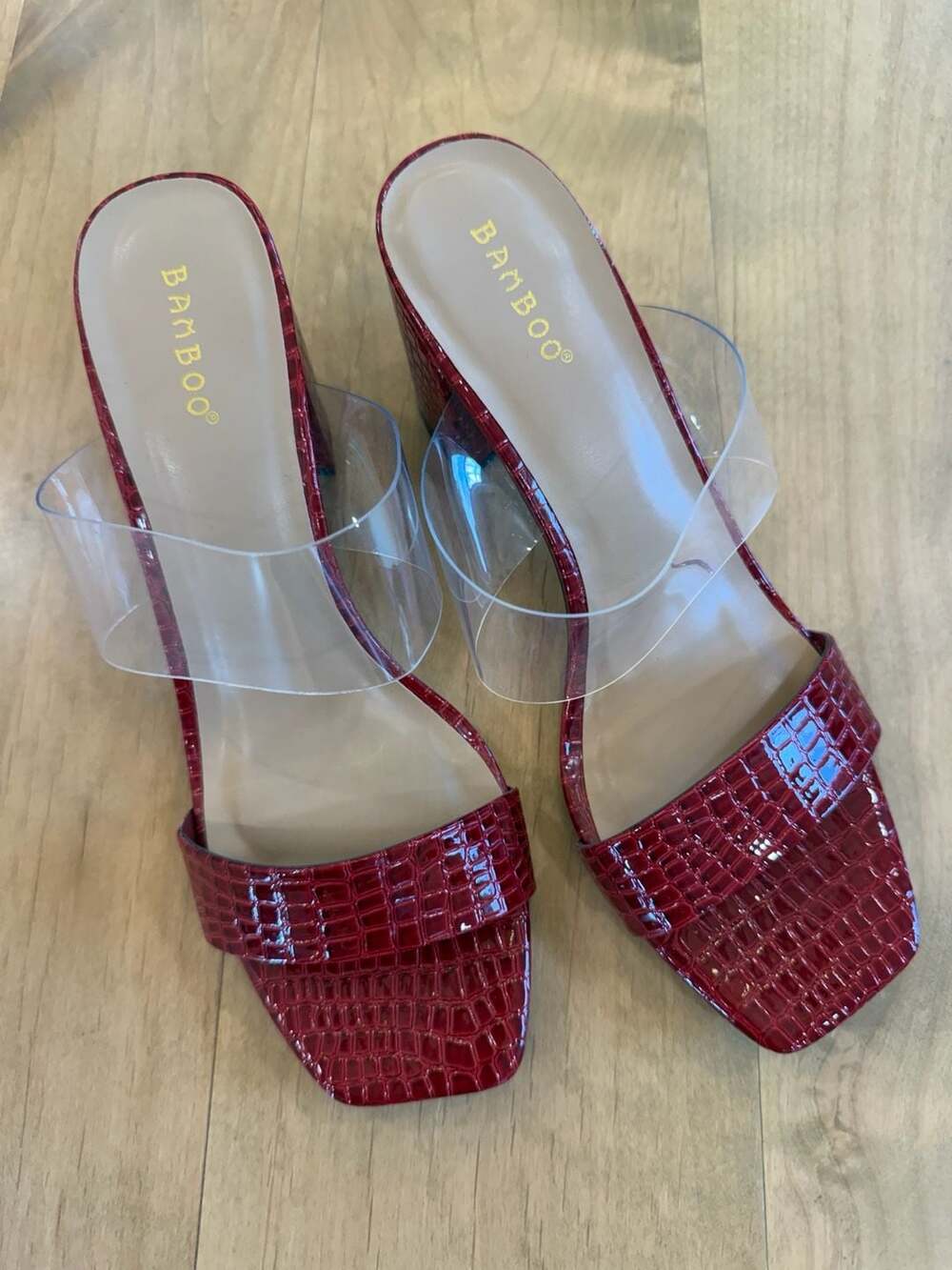 Bamboo Red Crocodile Pattern Mules with Clear Block Heels Sz 10